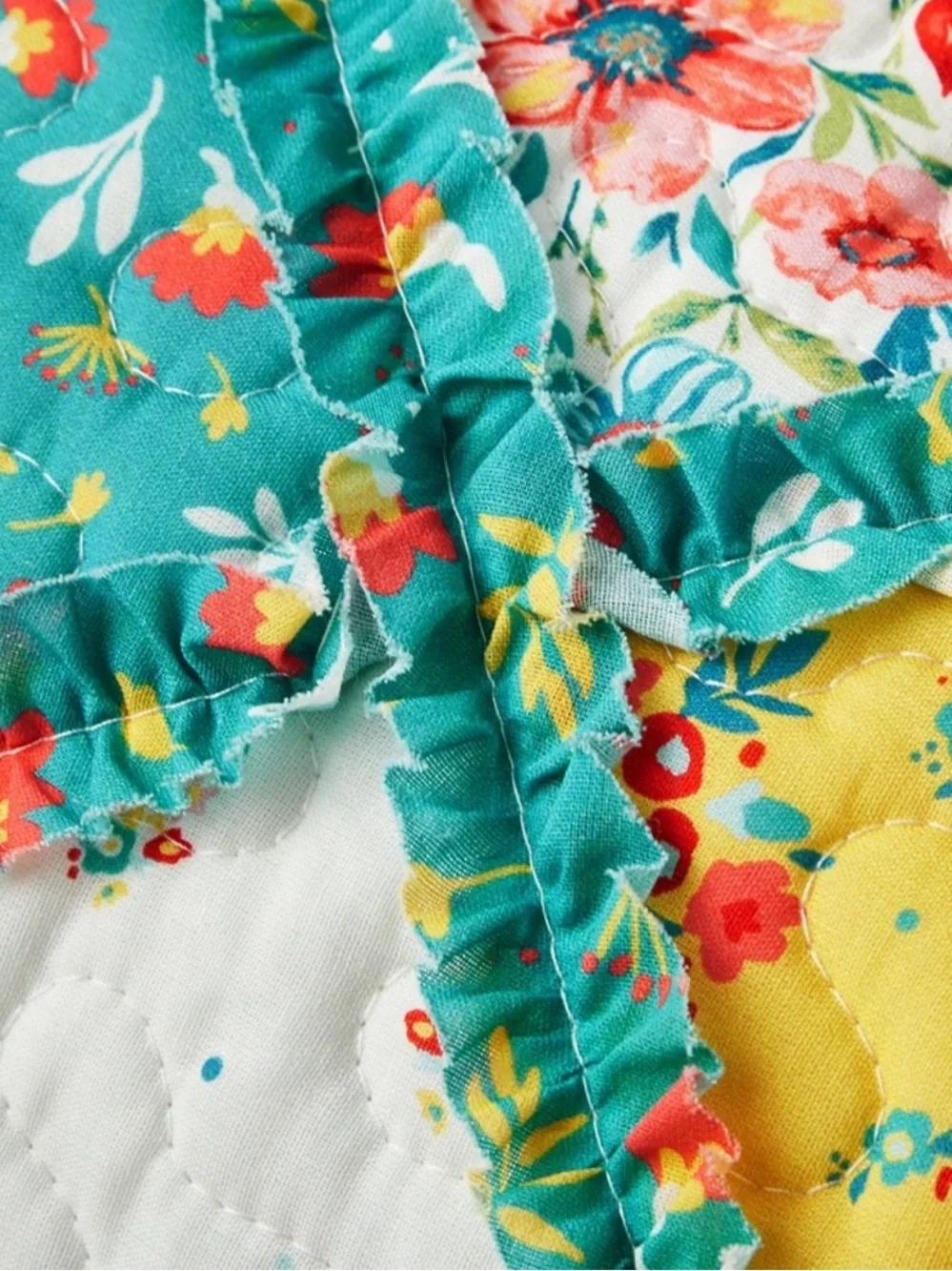 TPW Petal Party Standard Pillow Quilted Pattern Ruffle Trim 2 Shames.